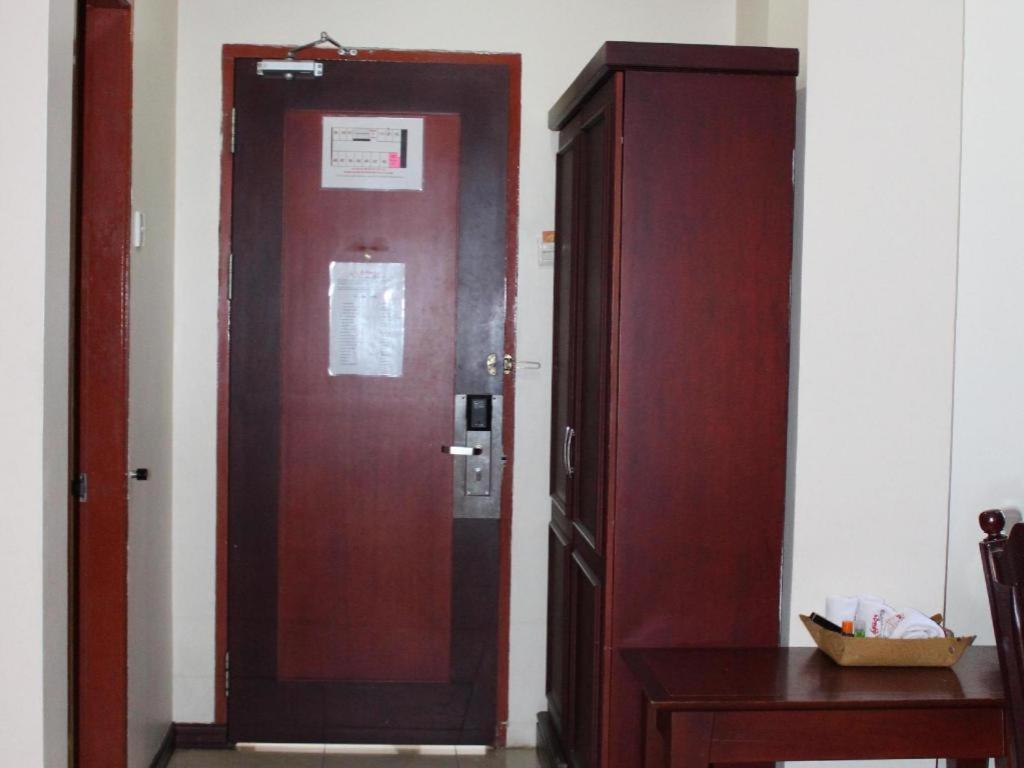 Hotel Dynasty Tarakan Exteriér fotografie