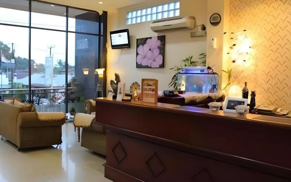 Hotel Dynasty Tarakan Exteriér fotografie