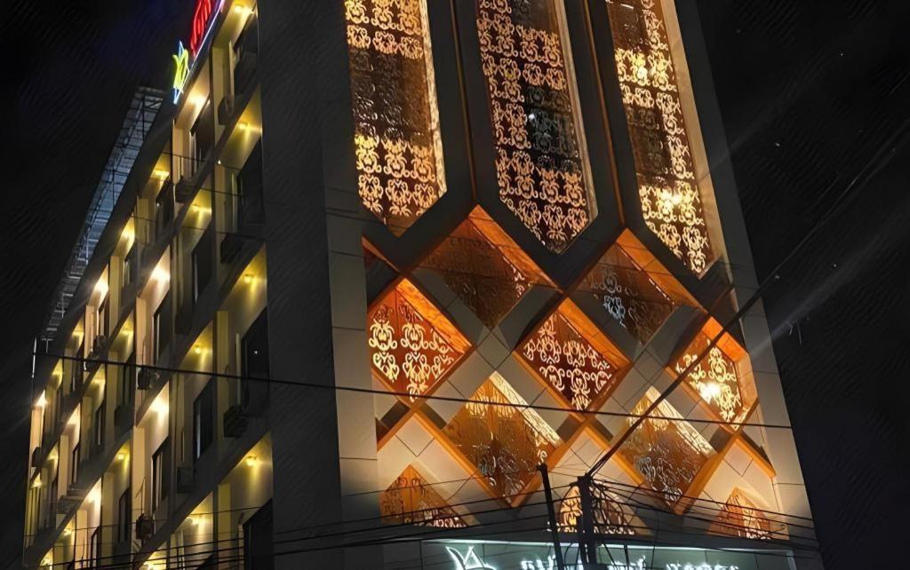 Hotel Dynasty Tarakan Exteriér fotografie
